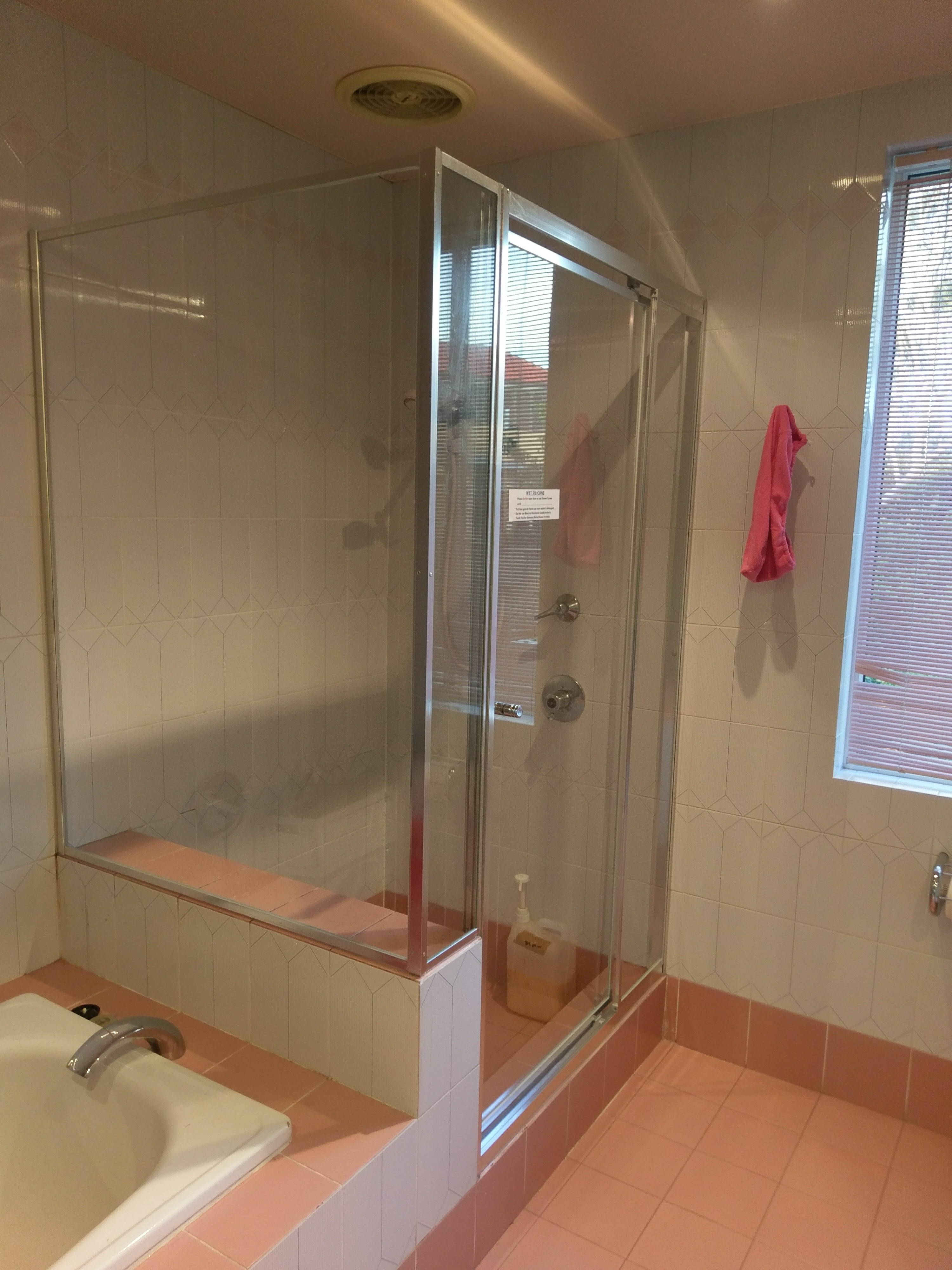 Custom Shower Screens in Sydney